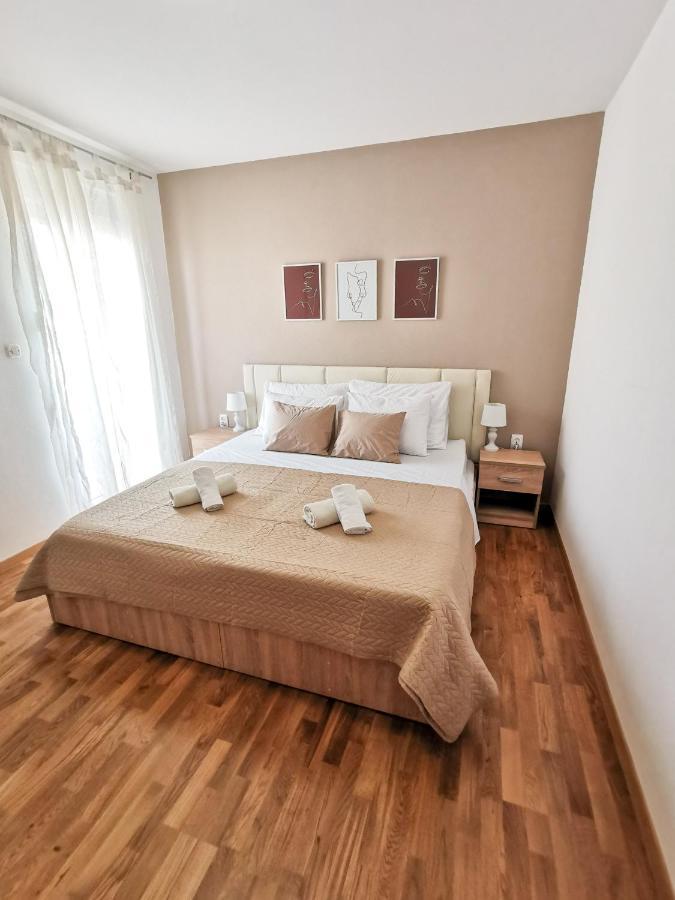 A4 Apartmani Kevic Kaštela Екстериор снимка