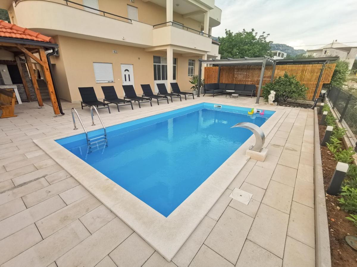 A4 Apartmani Kevic Kaštela Екстериор снимка